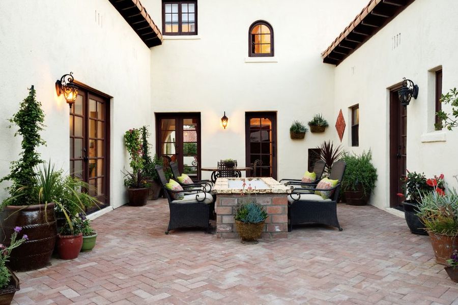 Catalina Foothills style courtyard home, Tucson AZ